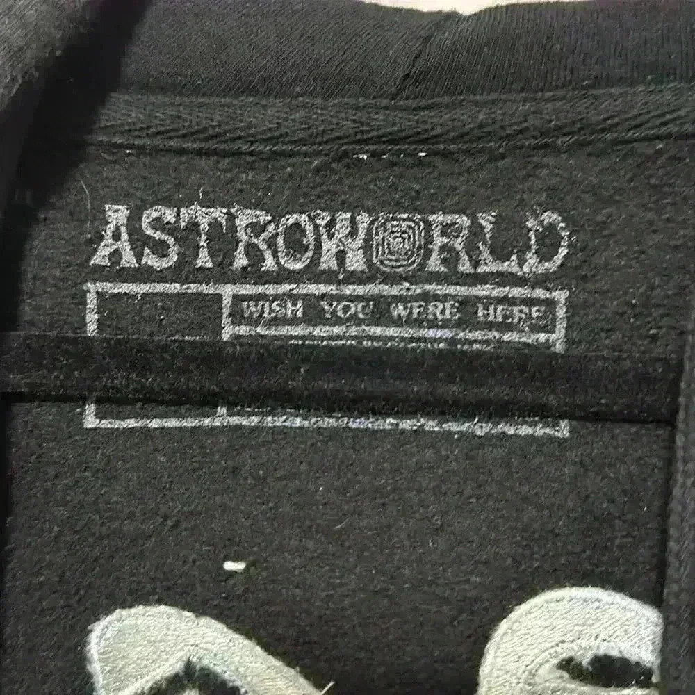 AstroWorld - Picture 6 of 8